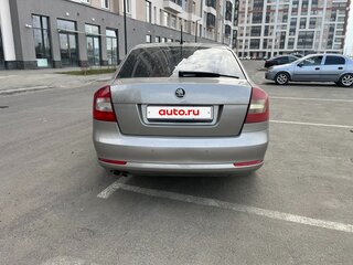 2010 Skoda Octavia DSG7 II (A5) Рестайлинг, серый, 700000 рублей, вид 4