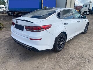 2019 Kia Optima IV Рестайлинг, белый, 892000 рублей, вид 4