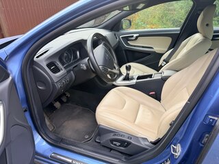 2014 Volvo S60 II Рестайлинг, голубой, 1750000 рублей, вид 5