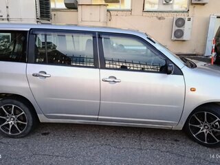 2005 Toyota Probox I, серебристый, 600000 рублей, вид 2