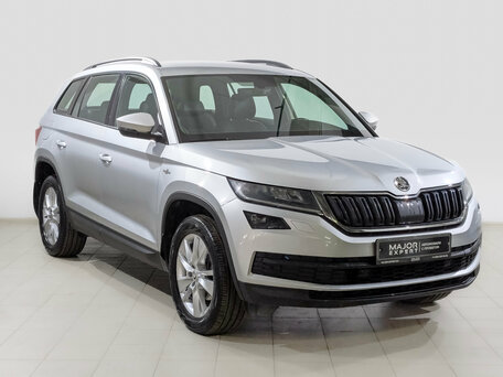 2021 Skoda Kodiaq I, серый, 3090000 рублей, вид 3