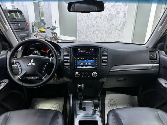 2011 Mitsubishi Pajero IV Рестайлинг 1, чёрный, 1899000 рублей - вид 32