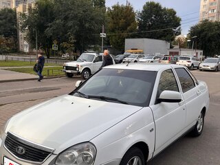 2015 Lada (ВАЗ) Priora I Рестайлинг, белый, 380000 рублей, вид 1