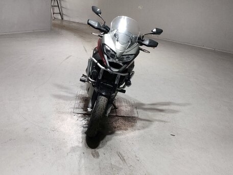 2015 Honda VFR 800, красный, 602000 рублей, вид 3