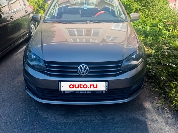 2017 Volkswagen Polo V Рестайлинг, бежевый