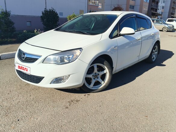 2012 Opel Astra J, белый, 550000 рублей