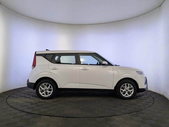 2022 Kia Soul III, белый, 1980000 рублей - вид 3