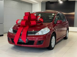 2010 Nissan Tiida I Рестайлинг, красный, 817000 рублей, вид 1