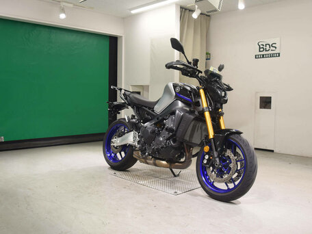 2022 Yamaha MT-09 (FZ-09), чёрный, 1030000 рублей, вид 3