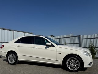 2010 Mercedes-Benz E-Класс 250 5G-Tronic IV (W212, S212, C207), белый, 1600000 рублей, вид 5