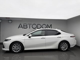 2020 Toyota Camry VIII (XV70), белый, 2472000 рублей, вид 2