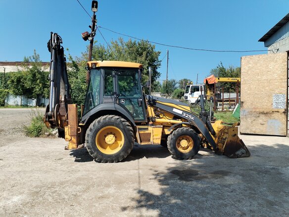 2012 John Deere 325K, жёлтый, 4250000 рублей - вид 9