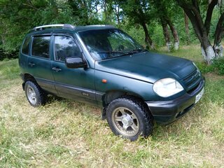 2004 Chevrolet Niva I, зелёный, 330000 рублей, вид 3