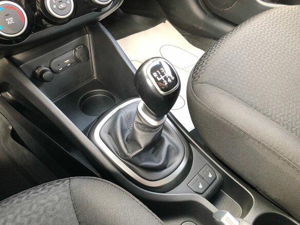 2016 Kia Rio III Рестайлинг, белый, 1315000 рублей - вид 16
