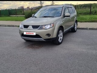 2008 Mitsubishi Outlander II, бежевый, 650000 рублей, вид 2