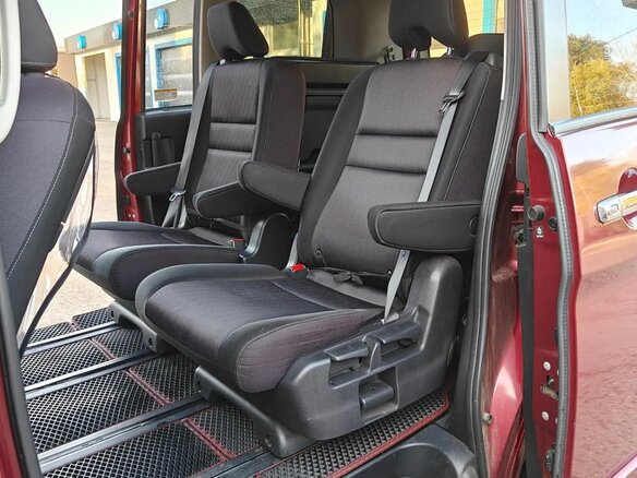 2018 Nissan Serena V (C27), пурпурный, 2100000 рублей - вид 14