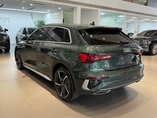 2023 Audi A3 Sportback 35 TFSI IV (8Y), зелёный, 1850000 рублей, вид 4
