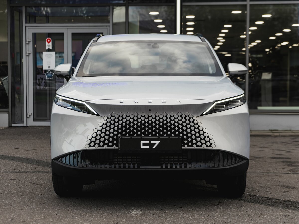 Открыть фотографии: Omoda C7