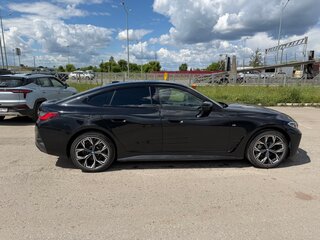 2022 BMW i4 eDrive40 G26, чёрный, 2400000 рублей, вид 4