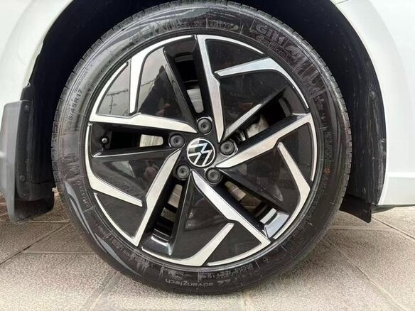 2023 Volkswagen Lavida III Рестайлинг, белый - вид 14
