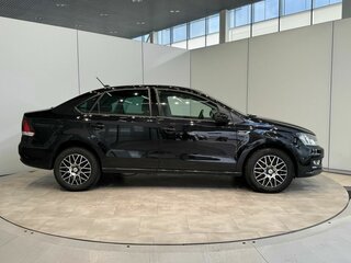 2018 Volkswagen Polo V Рестайлинг, чёрный, 1105000 рублей, вид 5
