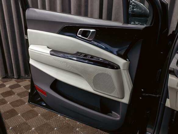 2021 Kia Carnival IV, чёрный, 2995000 рублей - вид 11