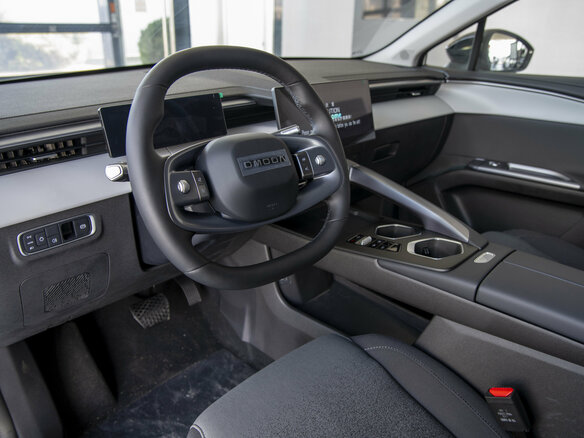 2026 Omoda C5 II, белый, 3200000 рублей - вид 16