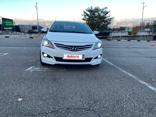 2015 Hyundai Solaris I Рестайлинг, белый, 1200000 рублей, вид 5