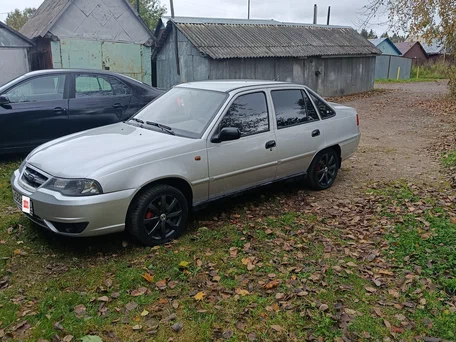 2012 Daewoo Nexia I Рестайлинг, серебристый, 480000 рублей, вид 1