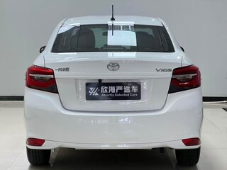 2022 Toyota Vios III Рестайлинг, белый, 940000 рублей, вид 5