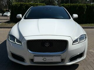 2018 Jaguar XJ IV (X351) Рестайлинг, белый, 3900000 рублей, вид 3