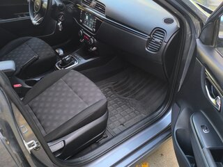 2020 Kia Rio IV, серый, 1650000 рублей, вид 5