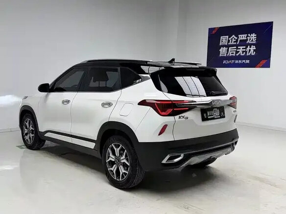 2021 Kia KX3, белый, 1323000 рублей - вид 7