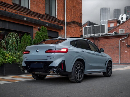 2025 BMW X4 20i II (G02) Рестайлинг, серебристый, 6570000 рублей, вид 3