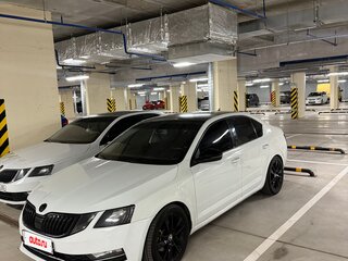 2019 Skoda Octavia III (A7) Рестайлинг, белый, 1115000 рублей, вид 1