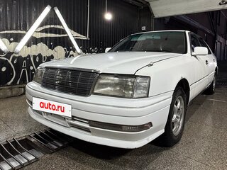 1995 Toyota Crown X (S150), белый, 630000 рублей, вид 1