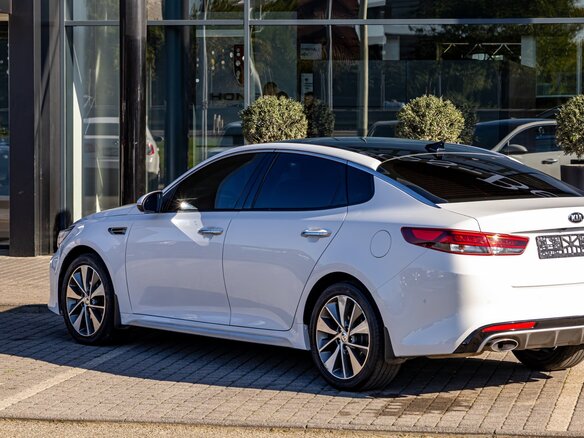 2017 Kia Optima IV, белый, 1695000 рублей - вид 7