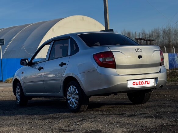 2012 Lada (ВАЗ) Granta I, серебристый, 280000 рублей - вид 1