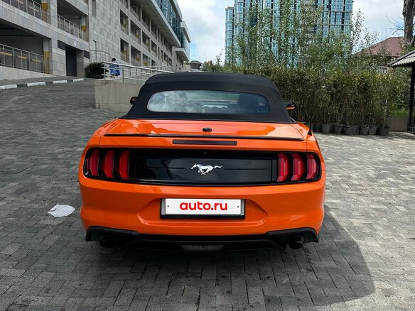 2019 Ford Mustang VI Рестайлинг, оранжевый - вид 5