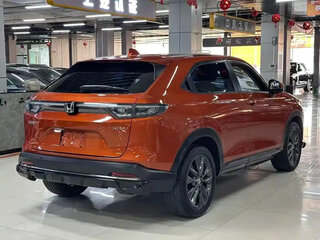 2023 Honda HR-V III, красный, 1700000 рублей, вид 4