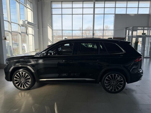 2026 Geely Monjaro I, чёрный, 4904990 рублей - вид 3