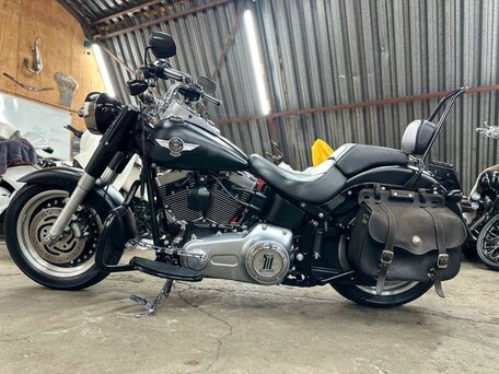2010 Harley-Davidson Fat Boy, чёрный, 1190000 рублей, вид 4