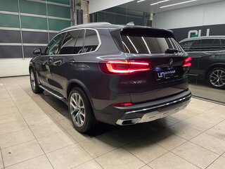 2021 BMW X5 45e IV (G05/G18), серый, 8700000 рублей, вид 3