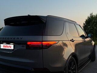 2017 Land Rover Discovery V, серый, 2490000 рублей, вид 4
