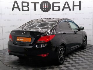 2015 Hyundai Solaris I Рестайлинг, чёрный, 915000 рублей, вид 3