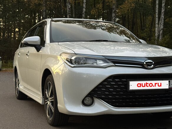 2016 Toyota Corolla Fielder XI (E160, E170, E180) Рестайлинг 1, белый, 1550000 рублей - вид 10