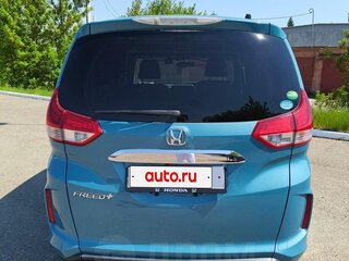2018 Honda Freed+ II, голубой, 1550000 рублей, вид 3