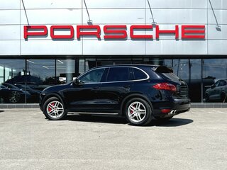 2011 Porsche Cayenne Turbo II (958), чёрный, 1900000 рублей, вид 3