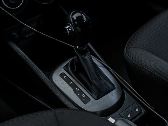 2015 Kia Rio 6-speed III, белый - вид 7