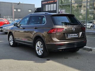 2020 Volkswagen Tiguan II, коричневый, 3339000 рублей, вид 3
